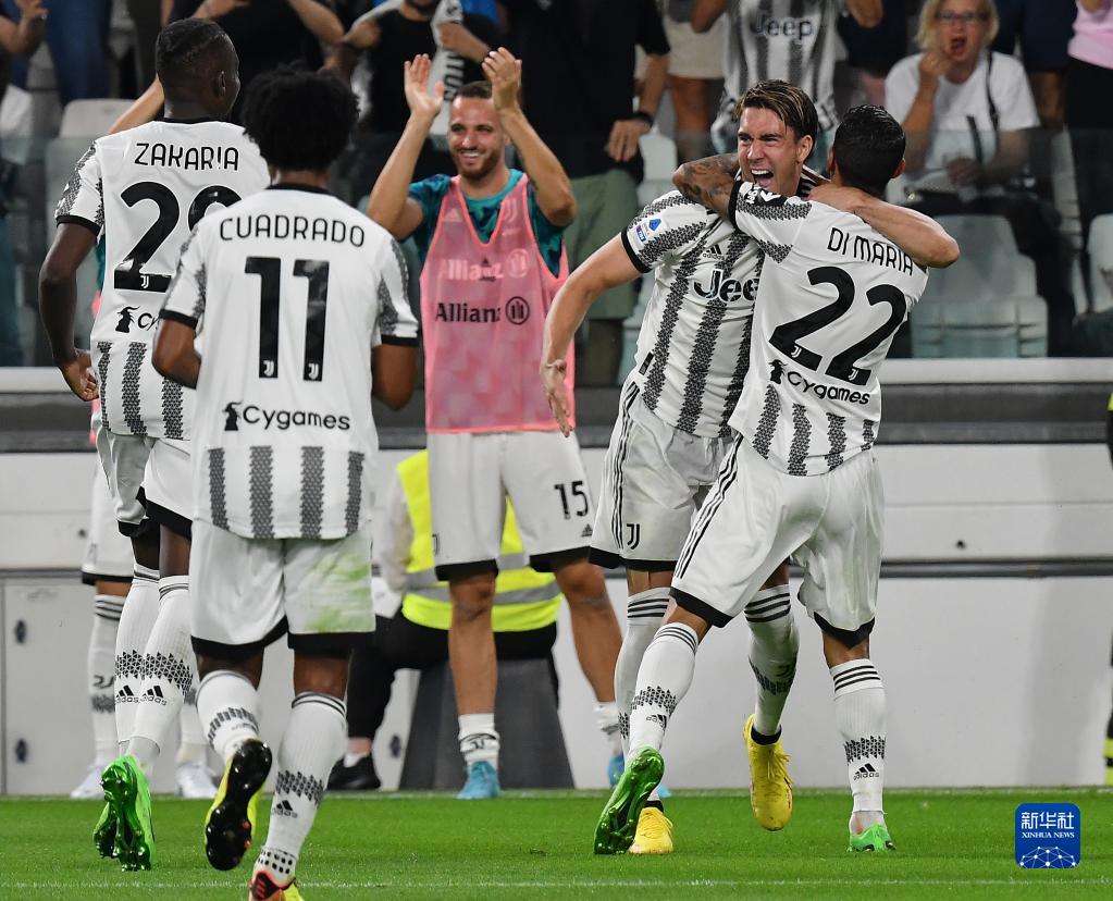 德媒：拜仁欧战主场收入场均570万欧排欧洲第五，皇马居首