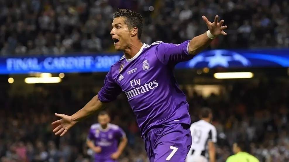 泰伦·卢：我也不知道第三节为啥崩了，这真的伤害了我们