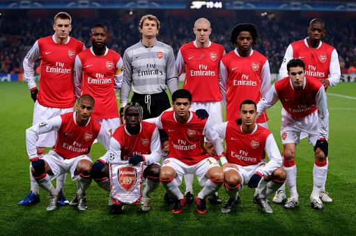 实现中超三连冠、队史第4冠，海港官方社媒发文庆祝